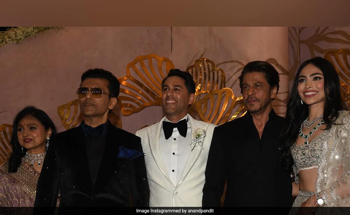 How Shah Rukh Khan Lit Up Anand Pandit