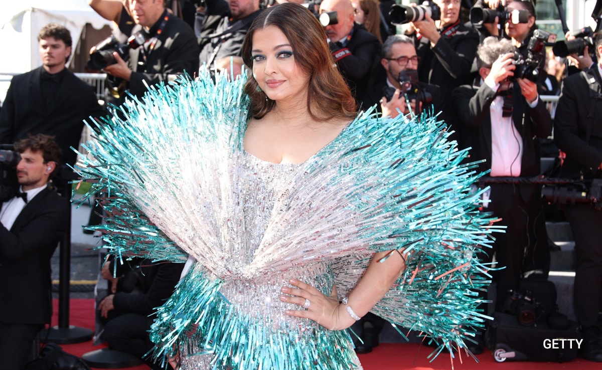 Cannes 2024: All That Glitters Is Actually Aishwarya Rai Bachchan On The Red Carpet